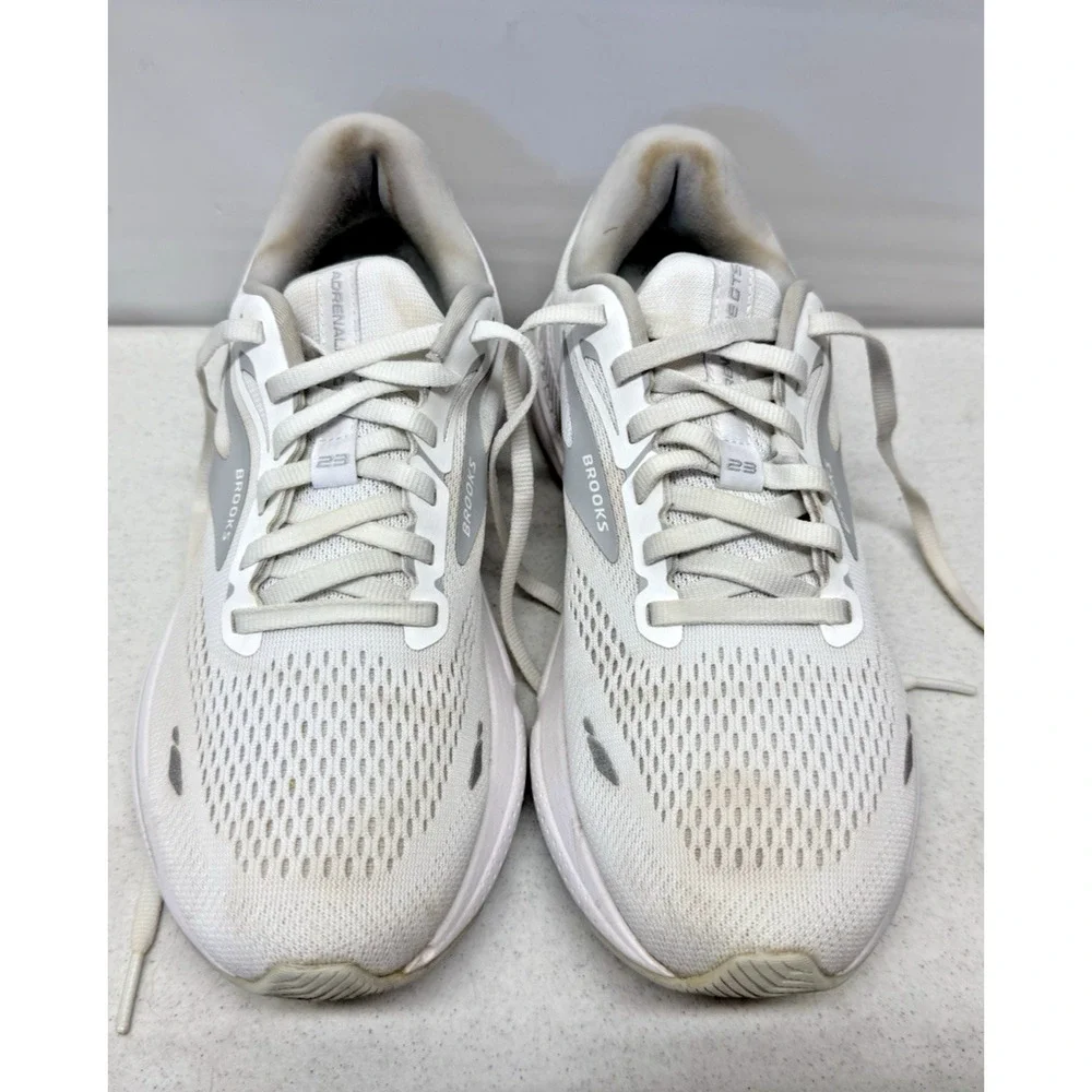 Brooks Adrenaline GTS 23 Running Shoes 1203811B104 Light Gray Womens 8.5 B
